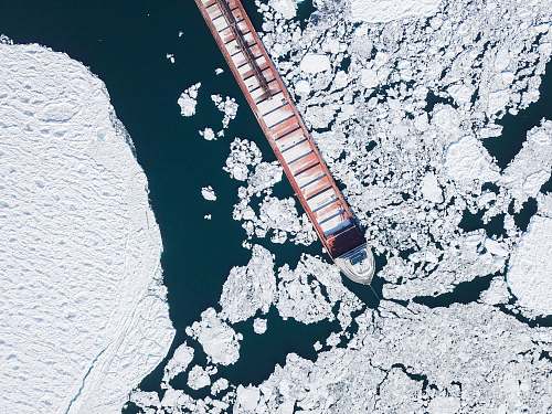 marquette container ship crashing iceberg ice